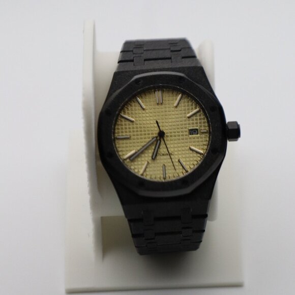 LOGA-LASS Frosted Black ACE Watch – 42mm | Gold Waffle Dial | Mechanical - Picture 1 of 5